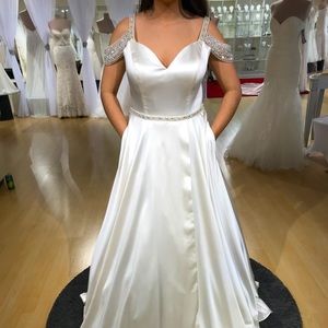 Wedding dress, Ivory